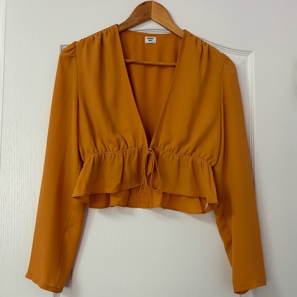 Sundays Best Cropped Tie Top (Size small) - Picture 1 of 3